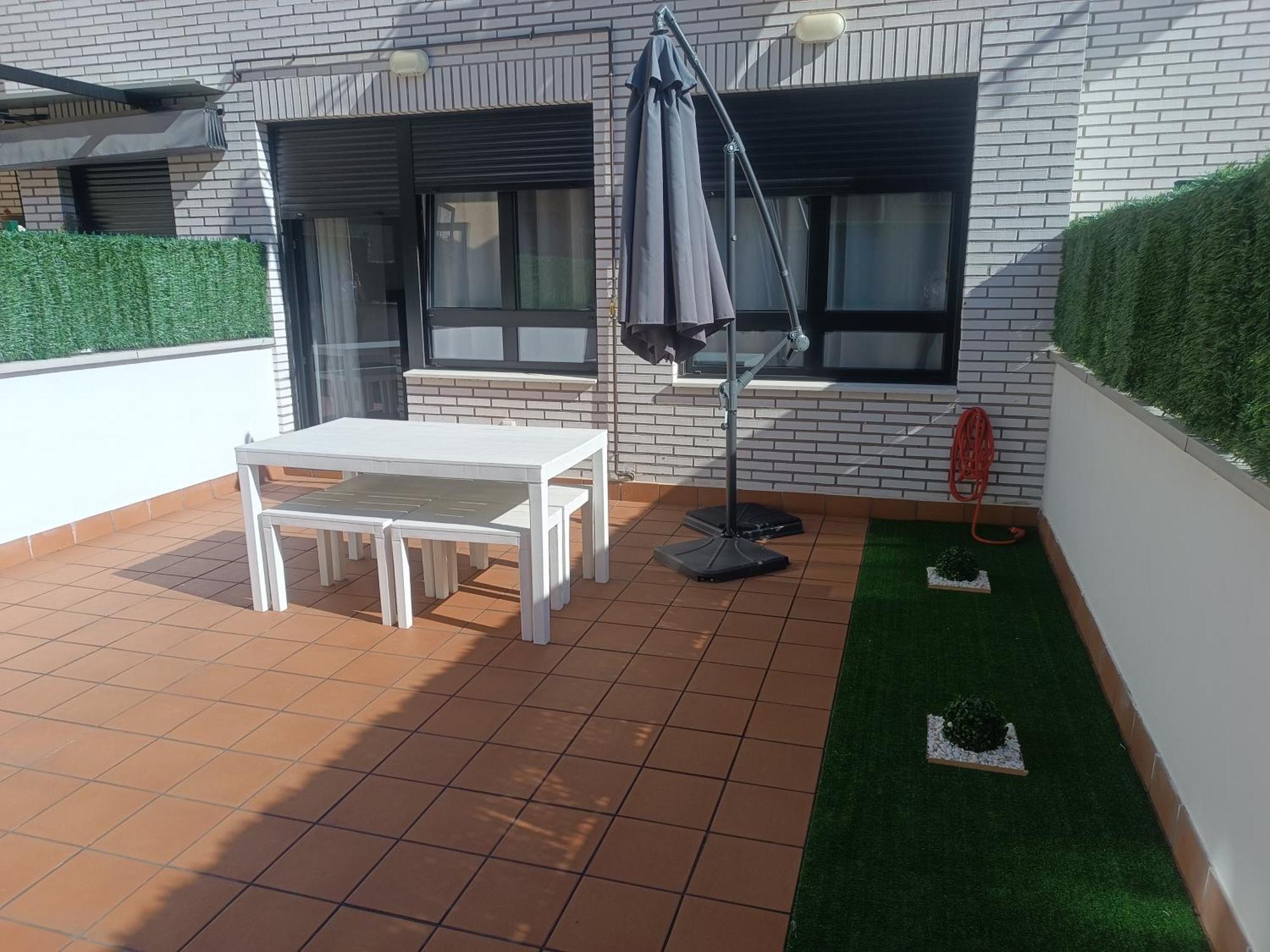 Апартаменти La Terraza De La Vega - Ubicacion Inmejorable , Wifi , Terraza Y Parking Gratuito Ов'єдо Екстер'єр фото