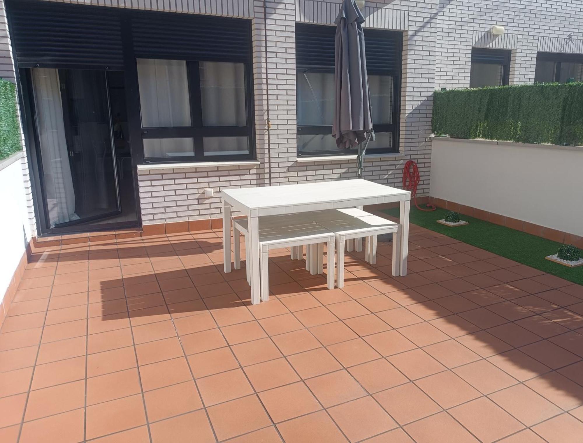 Апартаменти La Terraza De La Vega - Ubicacion Inmejorable , Wifi , Terraza Y Parking Gratuito Ов'єдо Екстер'єр фото